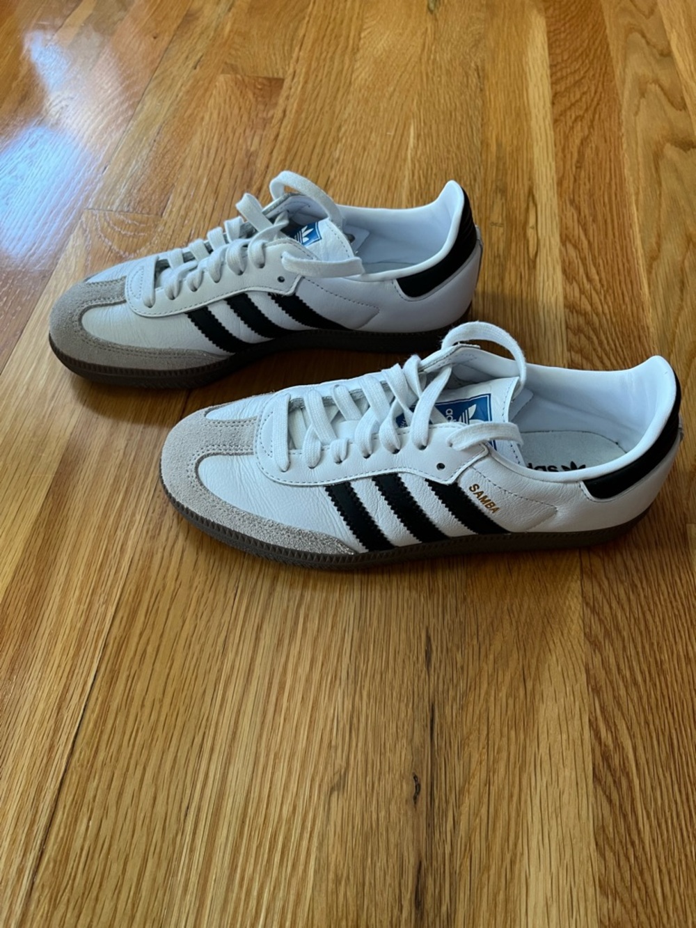 adidas women’s Samba sneakers - white and black - Picture 3 of 5